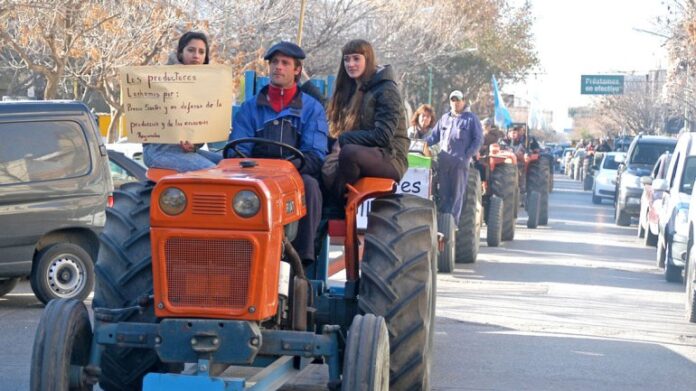 tractorazo_chacareros.jpg