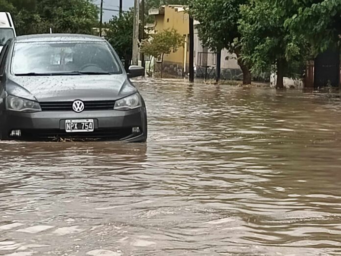 lluvia-e-rios1.jpg