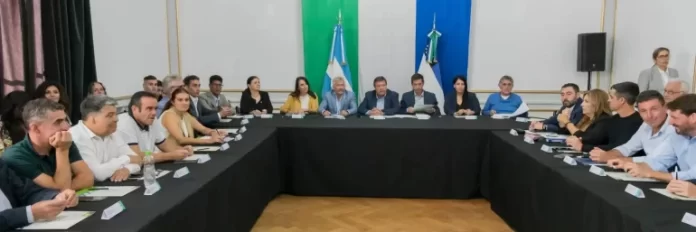 regalias-debate2-e1772154995378.webp.webp