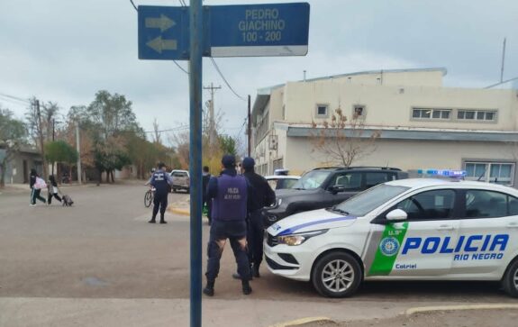 policia-esc-195-2-e1778160155413-575x363.jpeg