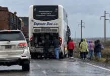 Ruta 151: asistieron a un colectivo varado que bloqueaba la vía